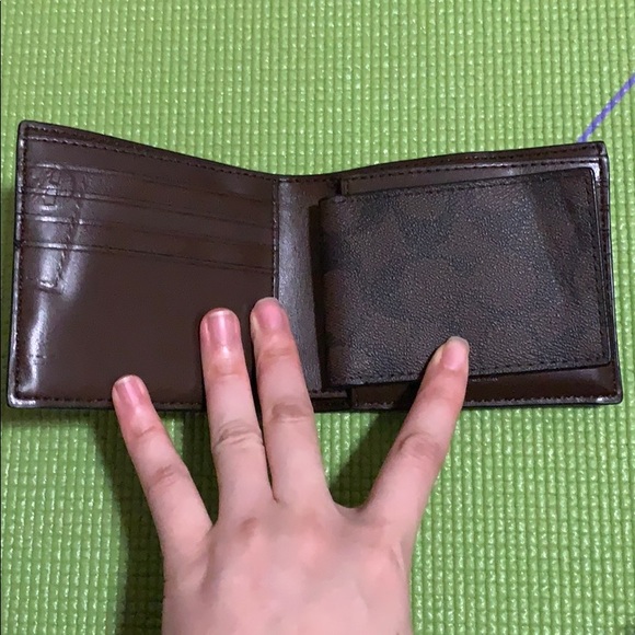Coach wallet - Picture 2 of 3